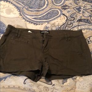 Express- Dark Army Green 2” inseam shorts. NWT